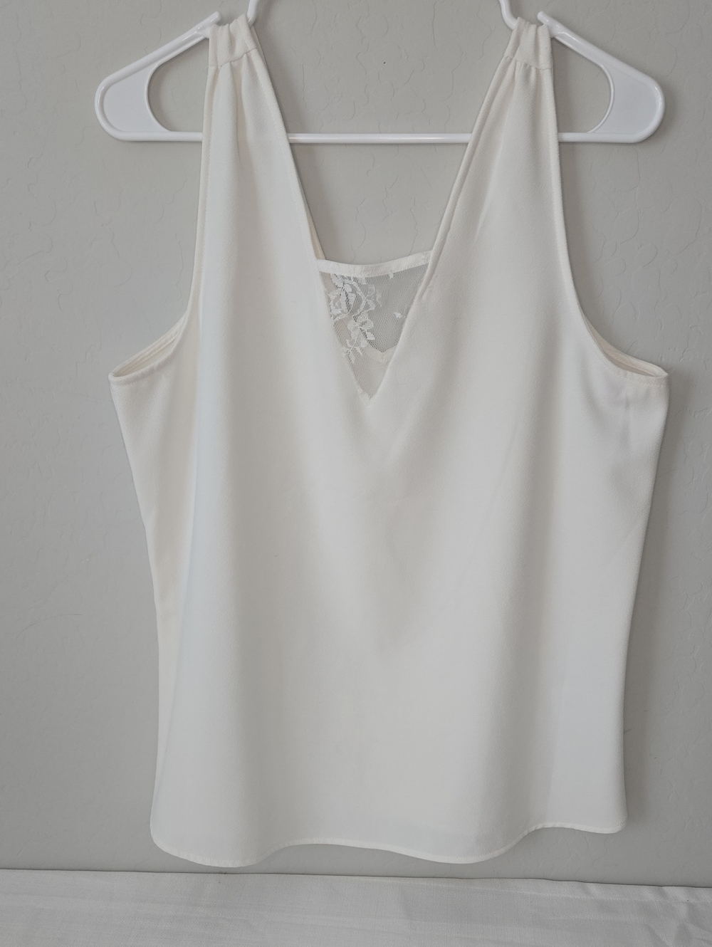 cooper & ella Cream V-Neck Lace-Trim Camisole